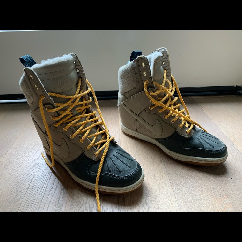 Women’s Nike Dunk Sky Hi Wedge SneakerBoot